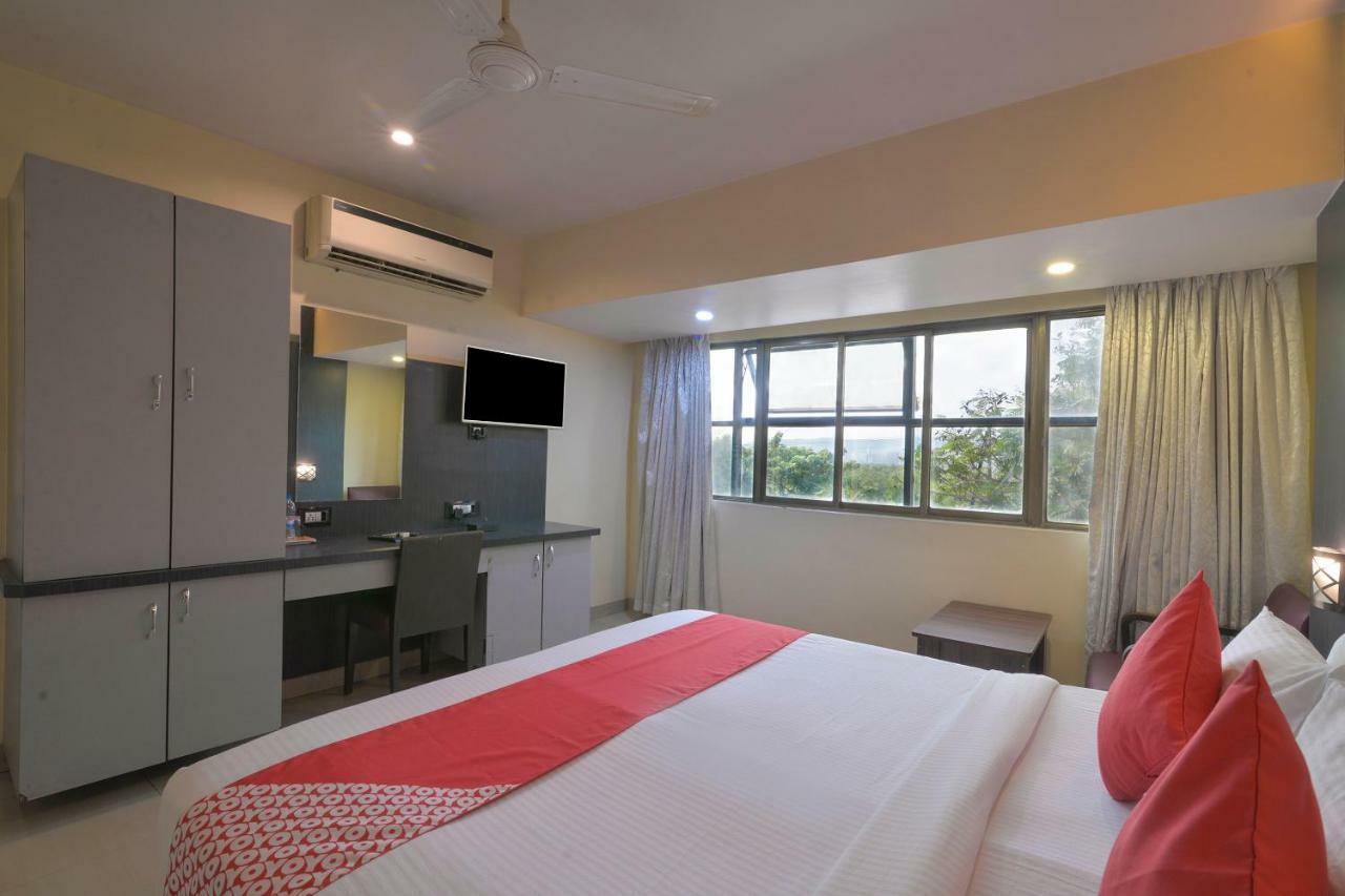 Oyo 3287 Hotel Mansarovar Navi Mumbai Dış mekan fotoğraf